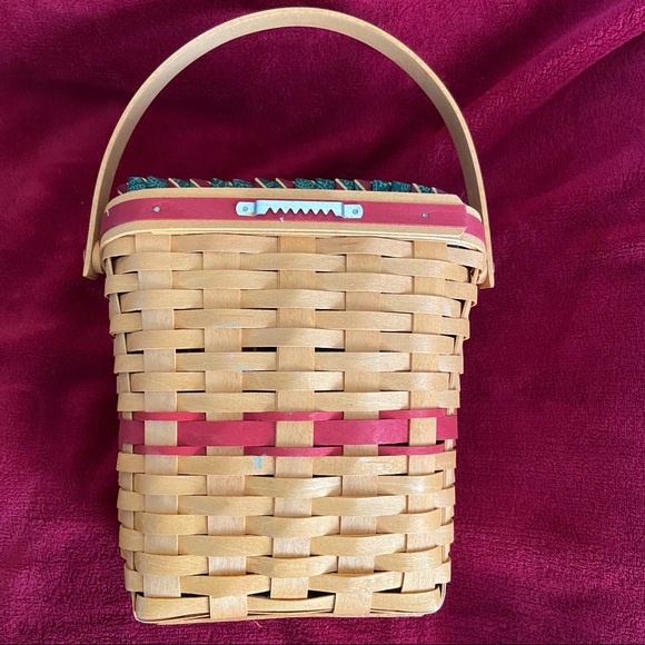 Longaberger Christmas Collection 1998 Basket - Picture 8 of 9